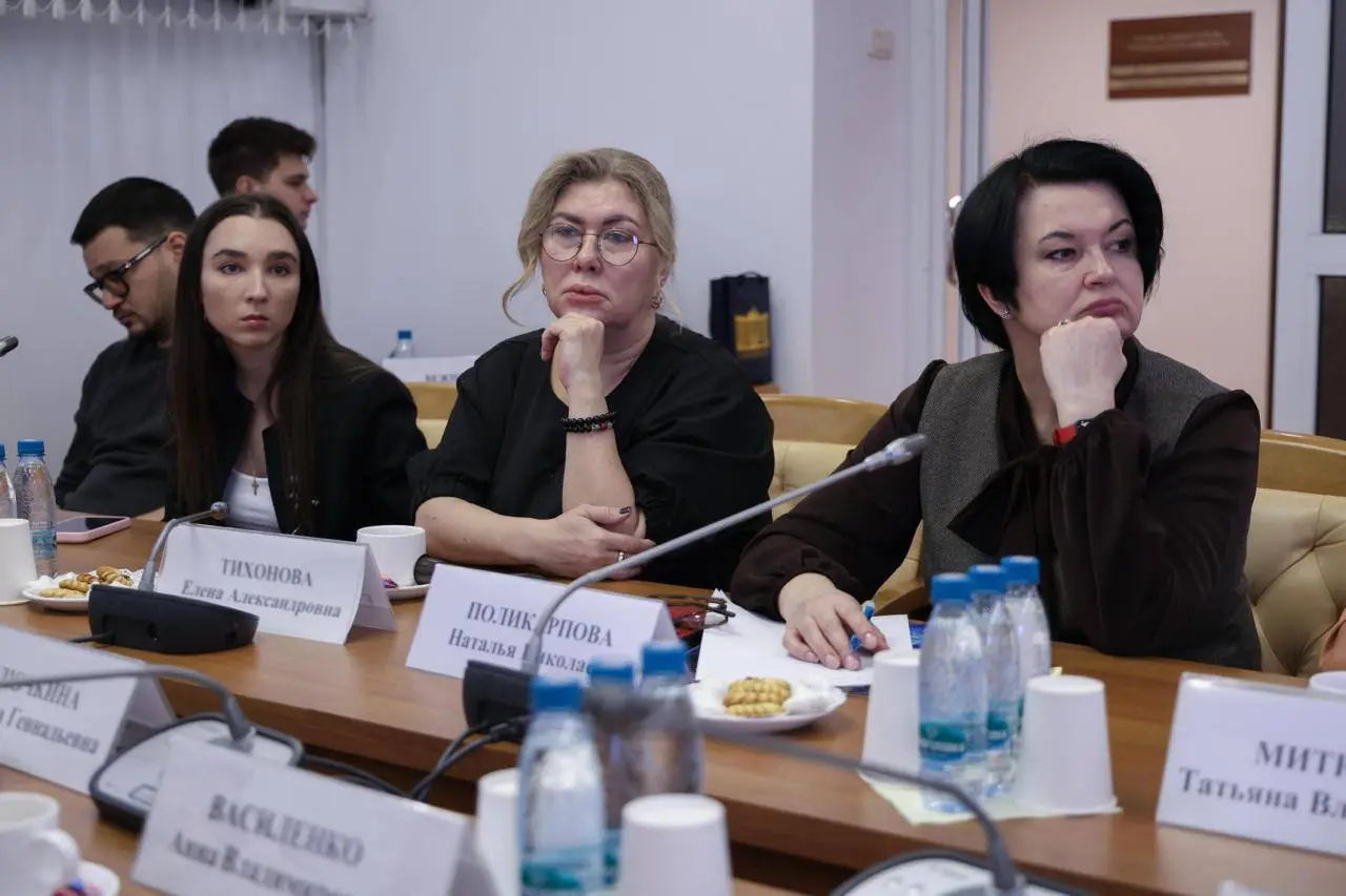⁉️ В четверг состоялось первое заседание обновленного состава Экспертного совета по молодёжной политике, культуре, просвещению и детской безопасности при председателе Комитета ГД по развитию гражданск... | Сетка — социальная сеть от hh.ru