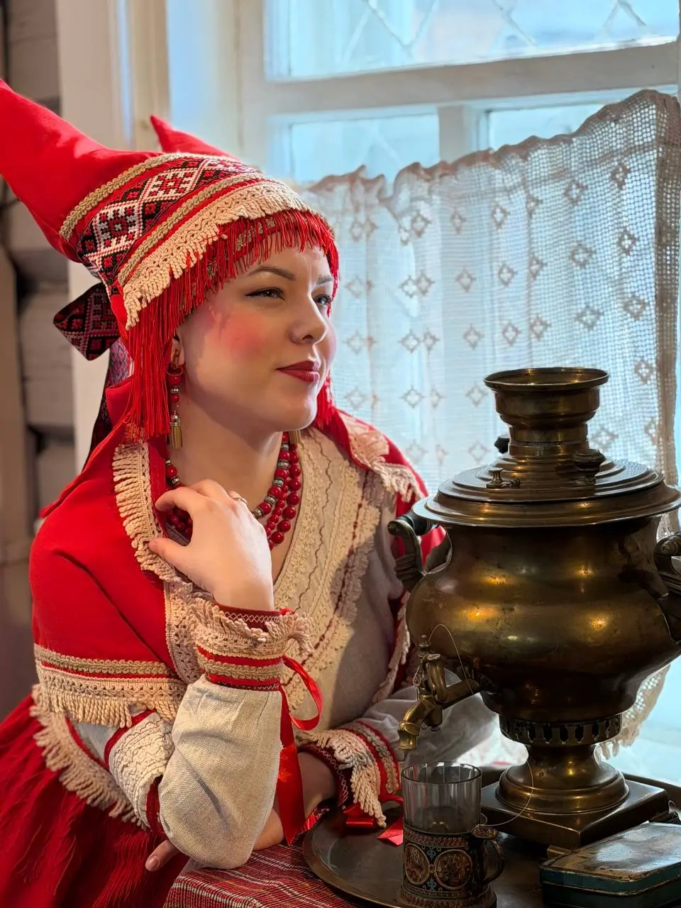 Сегодня была творческая съемка с Марией в музее «Подпольная типография» на Монастырской 142.
О музее | Сетка — социальная сеть от hh.ru