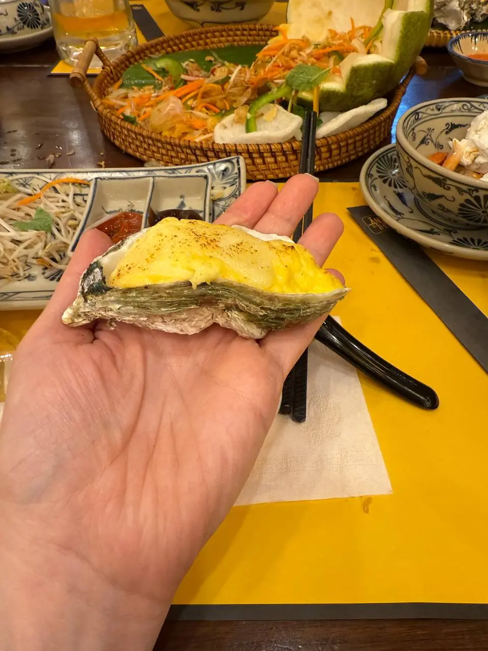 Отпуск: почему мы чувствуем вину, когда отдыхаем, и при чем тут работа😵‍💫
Приветствую вас, особенно тех, кто сейчас читает этот пост с телефона, украдкой на планёрке, или с ноутбука, проверяя рабочую ... | Сетка — социальная сеть от hh.ru