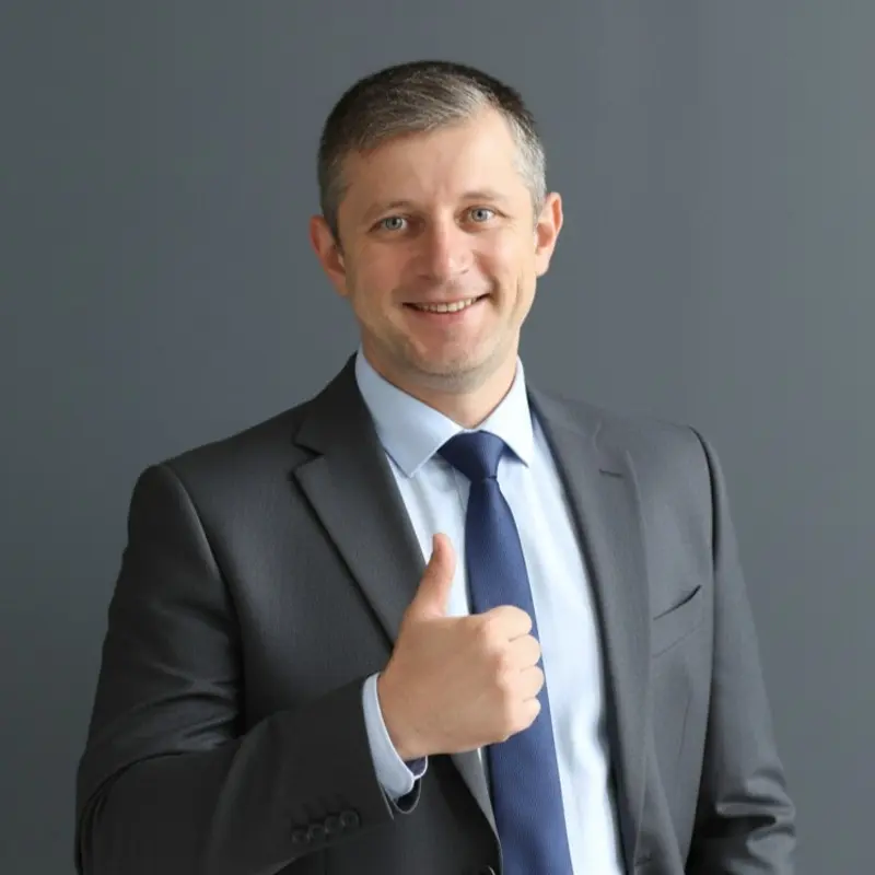Максим Вихров
