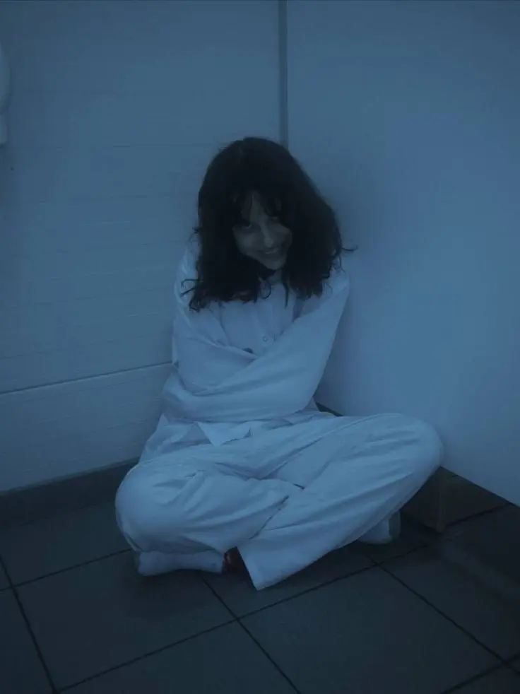 Пять лучших книг о психах и сумасшедших
📖 Антон Павлович Чехов — «Палата №6».
📖 Максим Малявин — «Записки психиатра».
📖 Деннис Лихейн — «Остров проклятых».
📖 Алексей Слаповский — «Народный фронт» | Сетка — социальная сеть от hh.ru