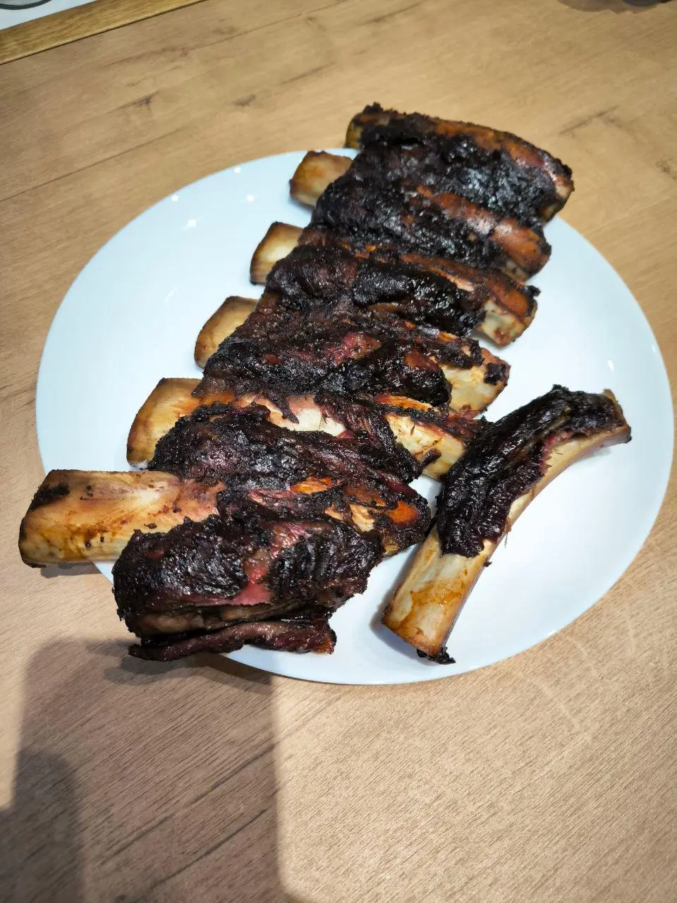 Back ribs
Продолжаю изучать разные виды говяжьих рёбер.
С кальби и short ribs мы уже успели поработать, теперь дошла очередь до back ribs | Сетка — социальная сеть от hh.ru