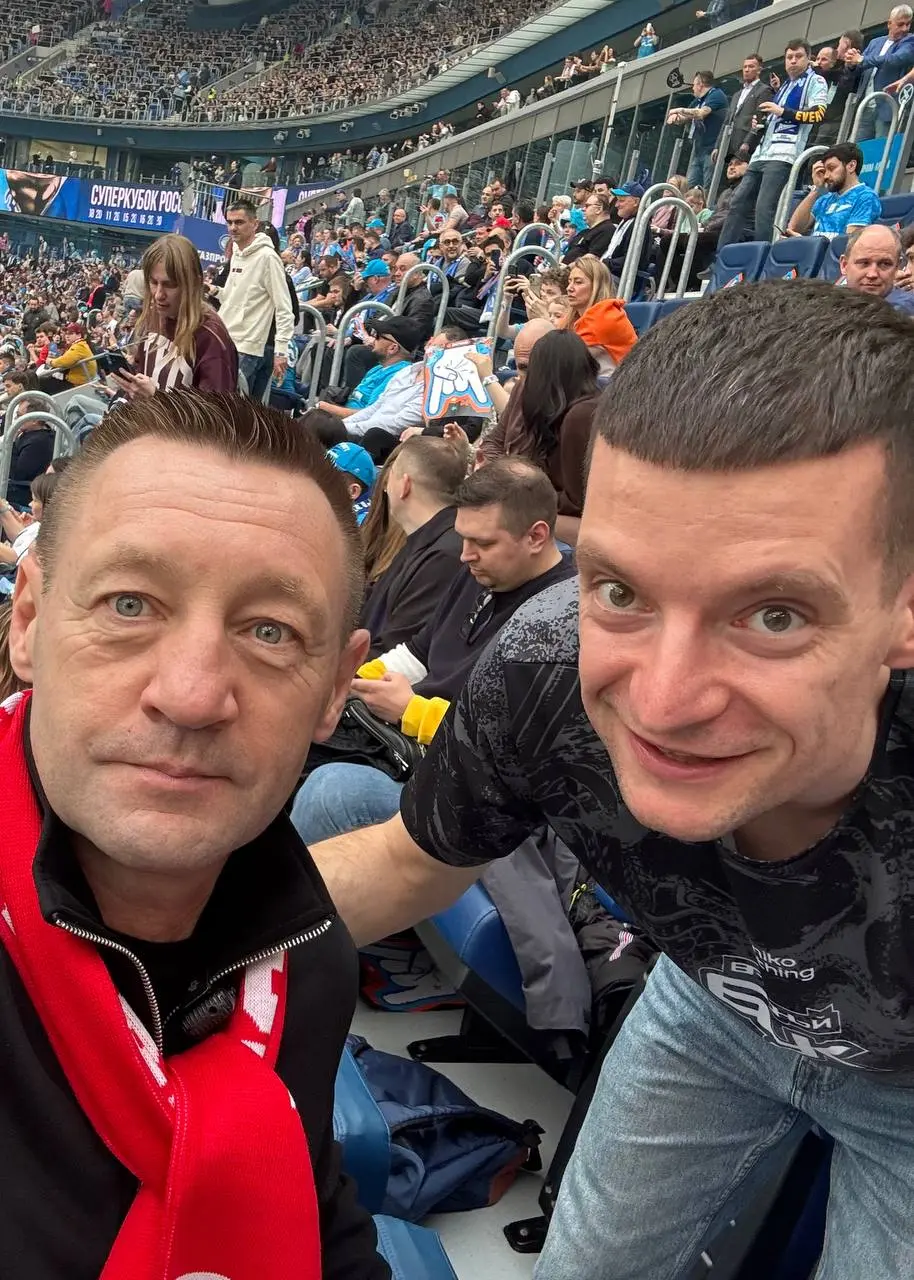 ⚽️ WINLINE на матче Зенит — Спартак!
Акцент на брендинге и digital, без навязывания от промо-персонала | Сетка — социальная сеть от hh.ru