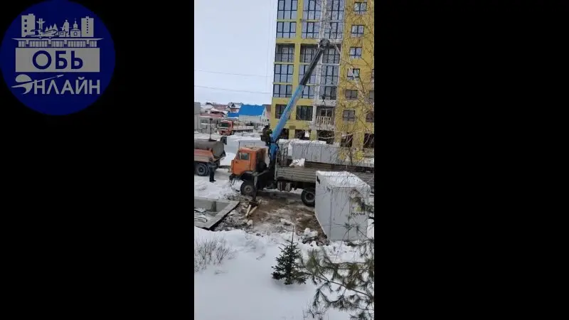 ↗ Добрый день, посмотрите что, делают новые застройщики ставят три подстанции возле жилого дома по ул Геодезическая дом15 метра 4 до дома, какое магнитное поле будет? И как с этим бороться
vk | Сетка — социальная сеть от hh.ru
