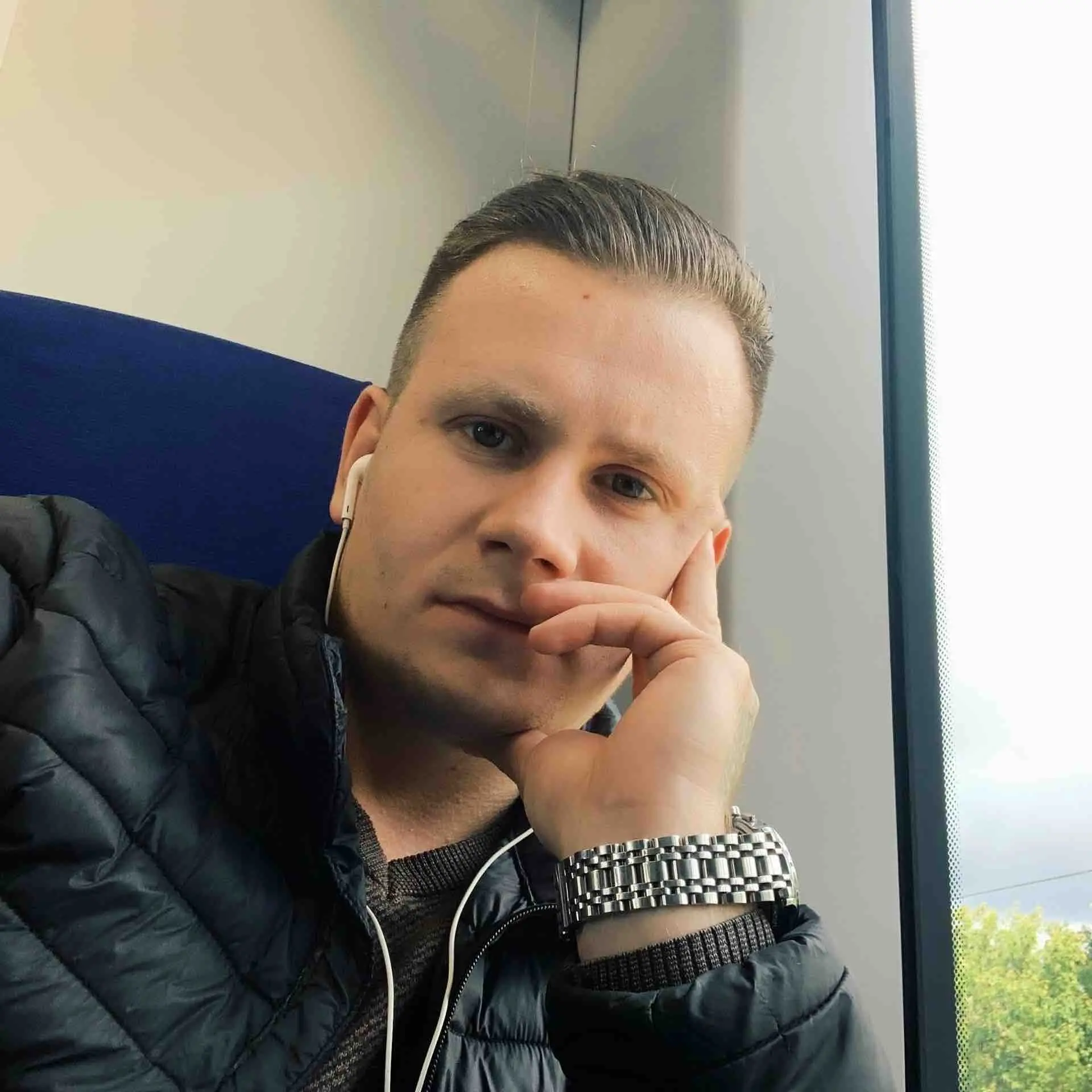 Александр Колесников