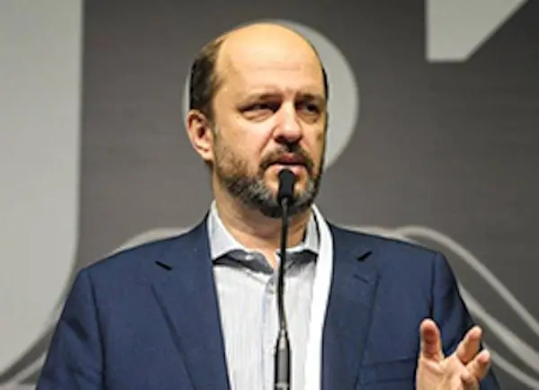 ⚡️Клименко: ряд мессенджеров требуют у государства таких же преференций, как у MAX
Сейчас идёт большая борьба между несколькими российскими мессенджерами за то, чтобы власти дали им точно такие же пра... | Сетка — социальная сеть от hh.ru