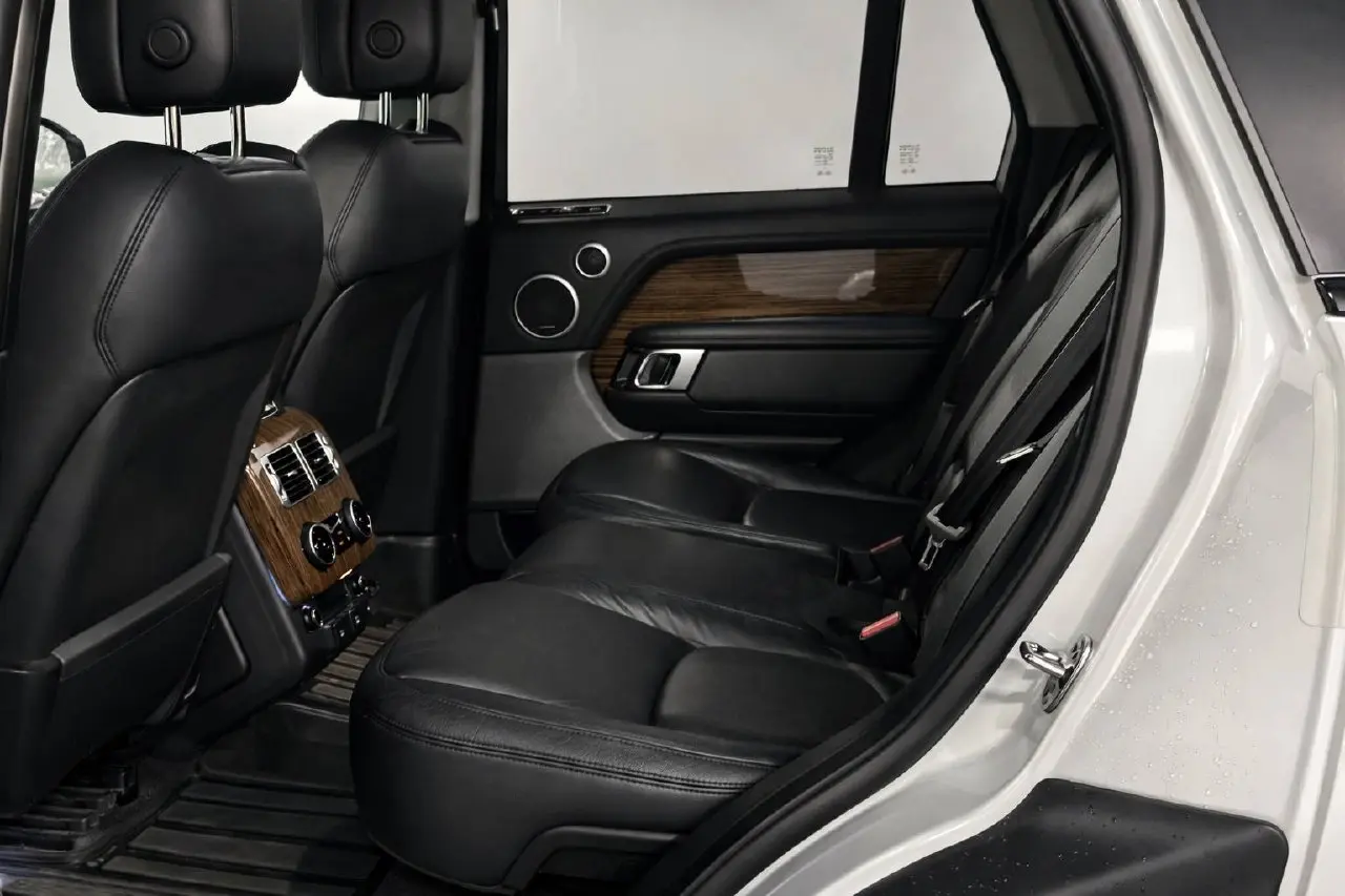 В продаже!
Land Rover Range Rover Vogue
Комплектация HSE
Двигатель 3.0 дизель 249 сил
Дилерский автомобиль!
Год выпуска: 2018
Пробег 92 | Сетка — социальная сеть от hh.ru