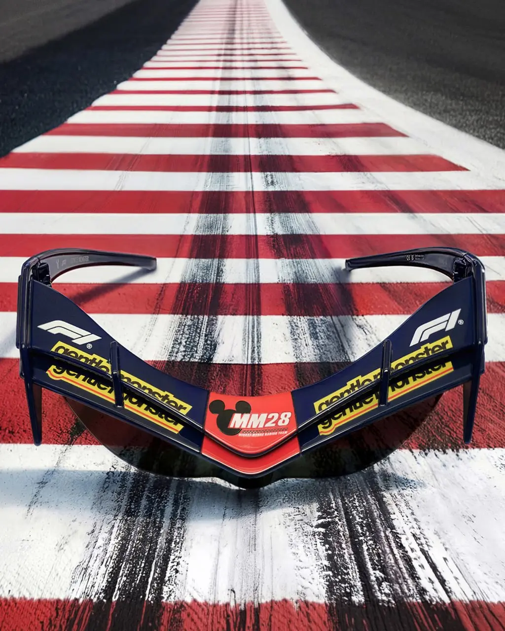 Неожиданная коллаборация — Gentle Monster × Disney × Formula 1 💥
Про корейский бренд очков Gentle Monster я слышала давно, но особенно не вникала | Сетка — социальная сеть от hh.ru