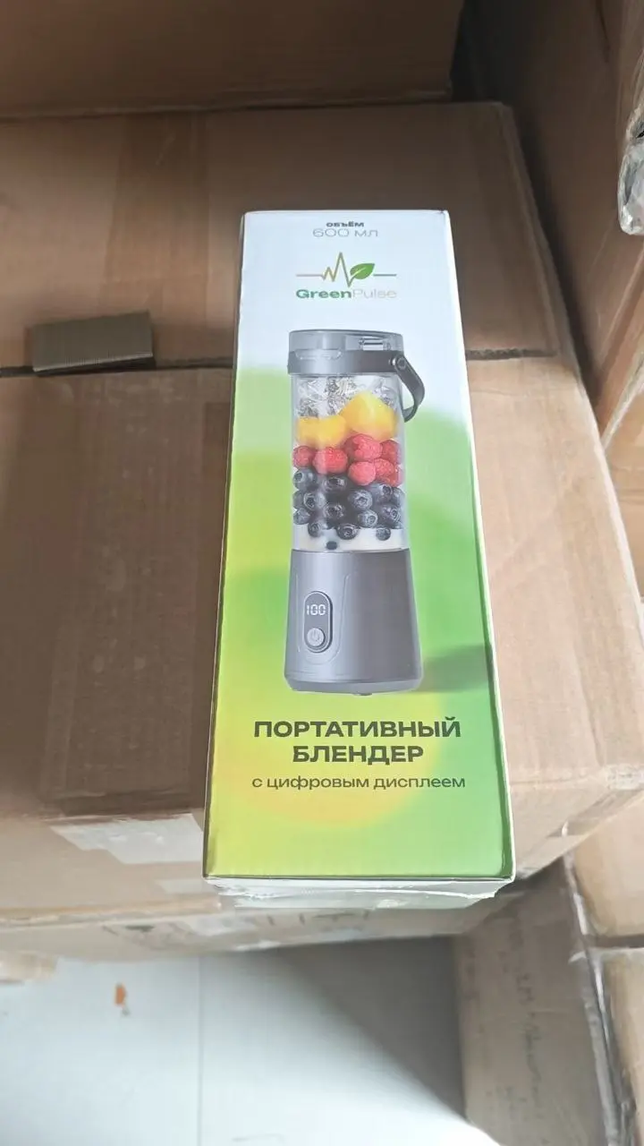 Груз приехал к нам на склад в Китае, и мы провели полный контроль перед отправкой в РФ:
1️⃣ Вскрыли одну упаковку — всё выглядит аккуратно, коробки целые, инструкции на месте | Сетка — социальная сеть от hh.ru