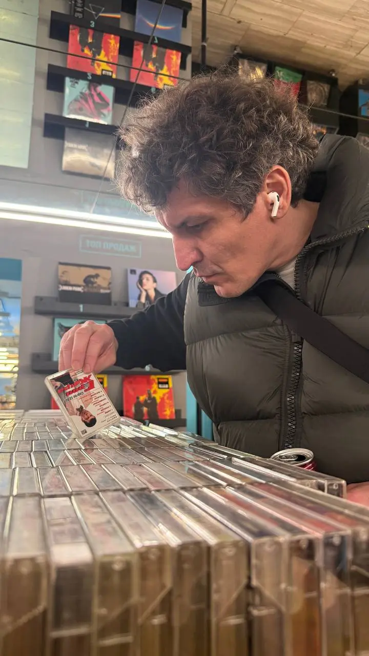 Интернет сервисы в Москве работают с перебоями
Москвичи: | Сетка — социальная сеть от hh.ru