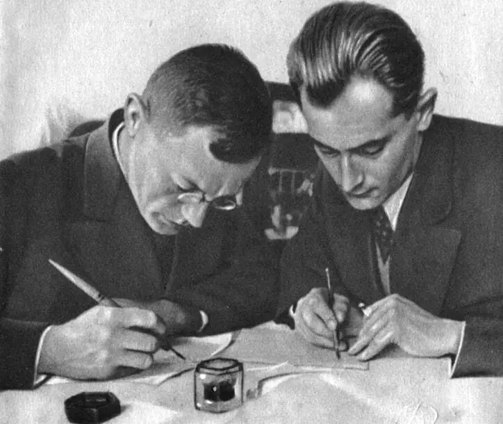 💫 И. Ильф и Е. Петров
Возрaст, Киса, имеет знaчениe для тeлятины. А жeнщинa - она всeгдa молодa!
#цитата | Сетка — социальная сеть от hh.ru