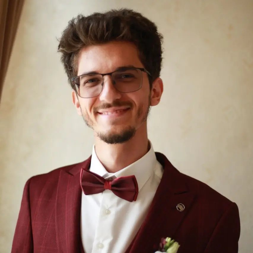 Антон Щербаков