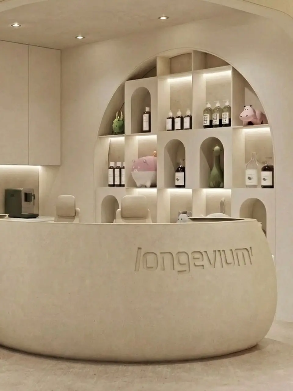 Longevium — упаковали бренд longevity-медицины в Дубае | Сетка — социальная сеть от hh.ru