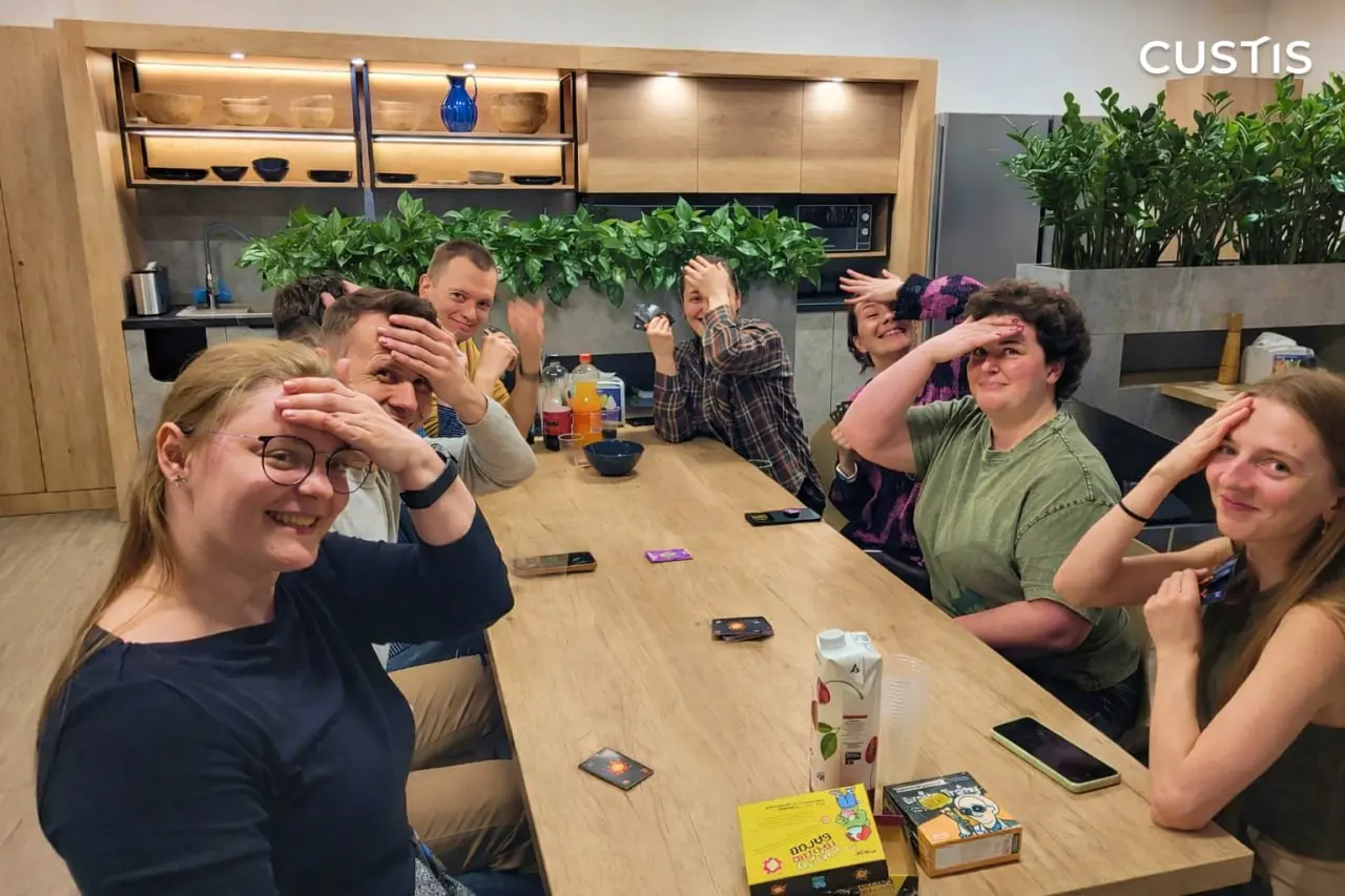 Инженеры тоже играют 🎲
На прошлой неделе в CUSTIS прошёл вечер инженерных настольных игр — одно из событий нашей «Инженерной весны» | Сетка — социальная сеть от hh.ru