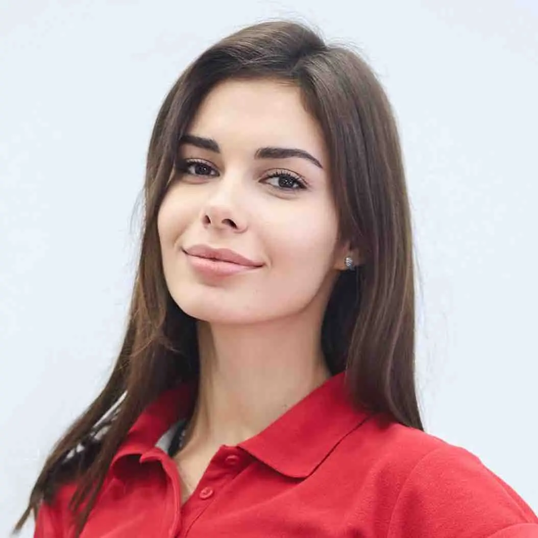 Юлия Романова