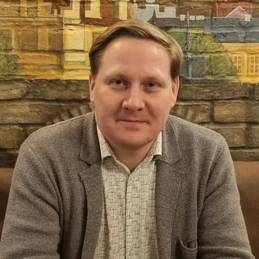 Денис Козлов