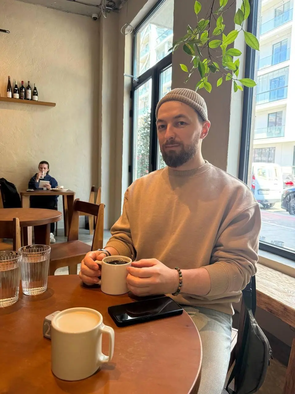 💬 Пост-знакомство
Меня зовут Григорий. 8+ лет в digital-маркетинге (ex-Skillbox, GeekBrains).
Учился на юриста, но стал маркетологом. Ни разу не пожалел | Сетка — социальная сеть от hh.ru