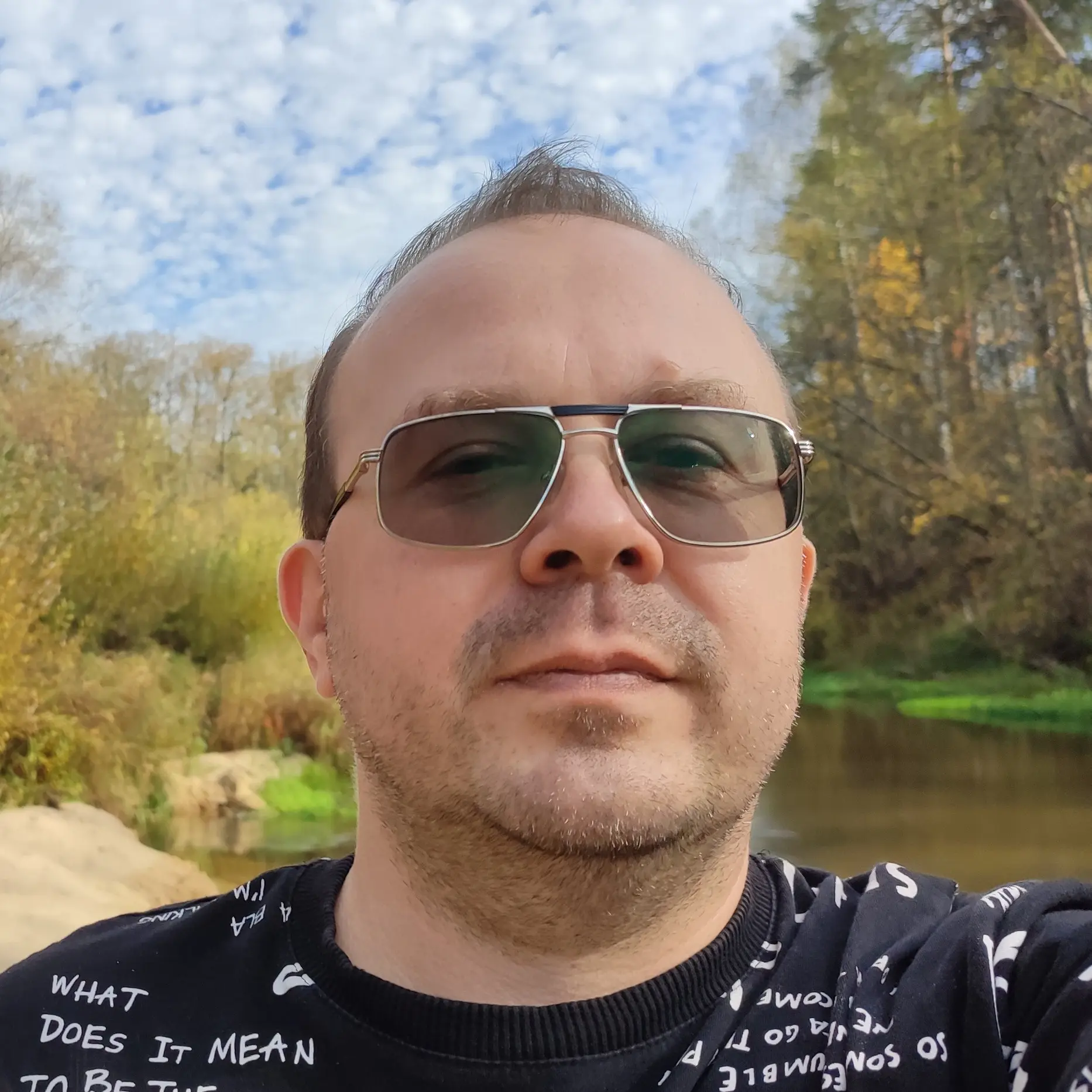 Денис Попов