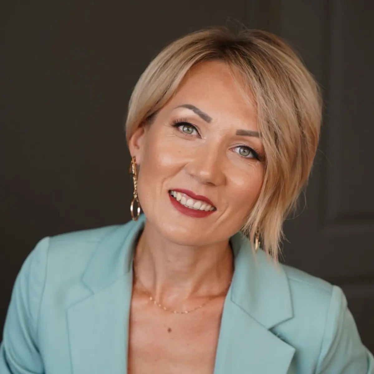 Елена Корнеева | Сетка — социальная сеть от hh.ru