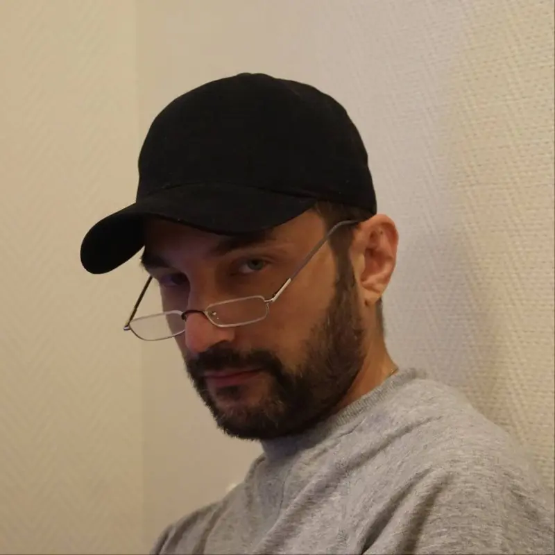 Юрий Саркисов
