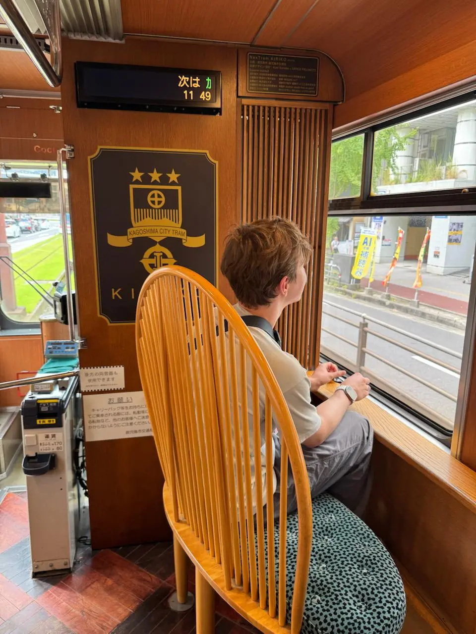 🇯🇵Кагосима
Не только синкансенами едины, на юг Японии можно добраться многими способами: паром, самолёт, электрички, скоростные поезда | Сетка — социальная сеть от hh.ru