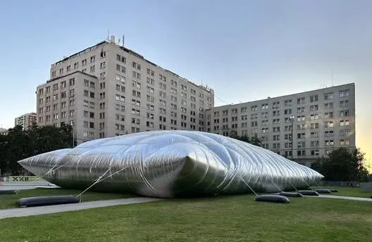 Чилийский архитектор Smiljan Radić в этом году получил Pritzker Prize.
Проекты на границе архитектуры и искусства | Сетка — социальная сеть от hh.ru