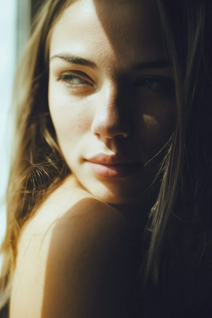 😭ЖДАЛИ КРАСОТУ, ПОЛУЧИЛИ ХЗ
Midjourney выкатили V8 — и это не апгрейд, а американские горки: где-то взлетаешь, где-то падаешь 🎢
Что реально круто?
• 🚀 Скорость × 5: генерация летает так, что не успева... | Сетка — социальная сеть от hh.ru