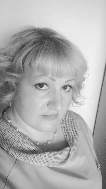 Елена Папина