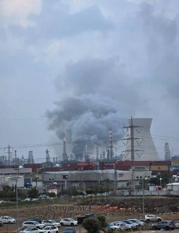 Ракета попала в израильский нефтеперерабатывающий завод в Хайфе — СМИ. | Сетка — социальная сеть от hh.ru