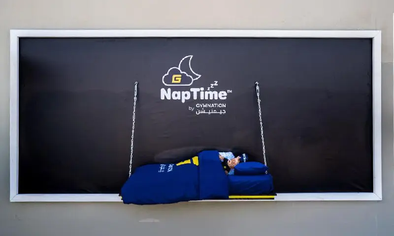 Теперь баннерную слепоту решил побороть спортзал из Дубая. GymNation, именно так называется спортзал, придумал новый формат занятий — NapTime | Сетка — социальная сеть от hh.ru
