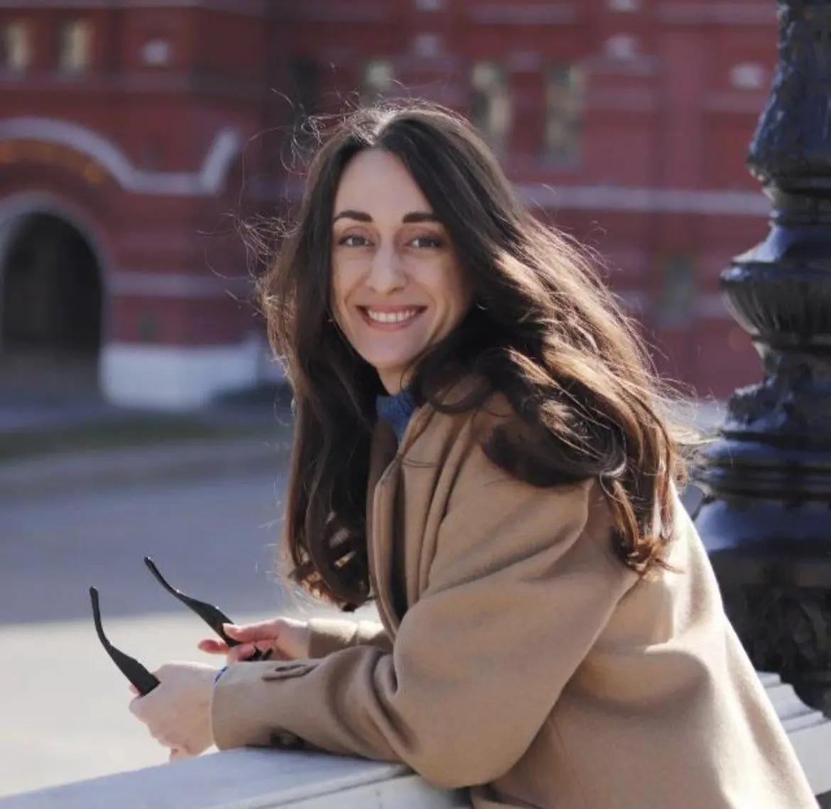 Знаковая история
Хочу начать первая здесь. Я помню одну историю, когда я переехала в Москву с семьёй, у меня встал вопрос чем я хочу заниматься | Сетка — социальная сеть от hh.ru