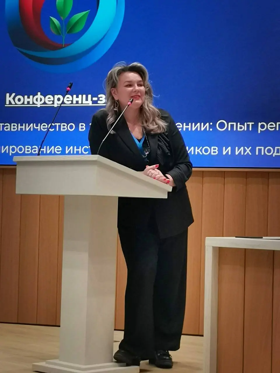 Друзья, наставничество, хотя оно было всегда, но свело нас с ума в последне время, и я туда же)
Много вопросов, но и много ответов | Сетка — социальная сеть от hh.ru