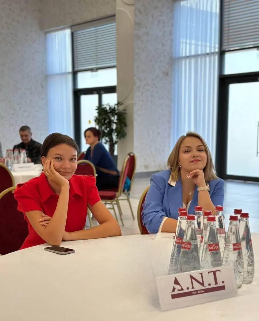 22 марта пройдет День открытых дверей колледжа информационных и креативных технологий IThub в Санкт-Петербурге.
Целевая аудитория мероприятия:

учащиеся 9, 10 или 11 классов.
родители | Сетка — социальная сеть от hh.ru