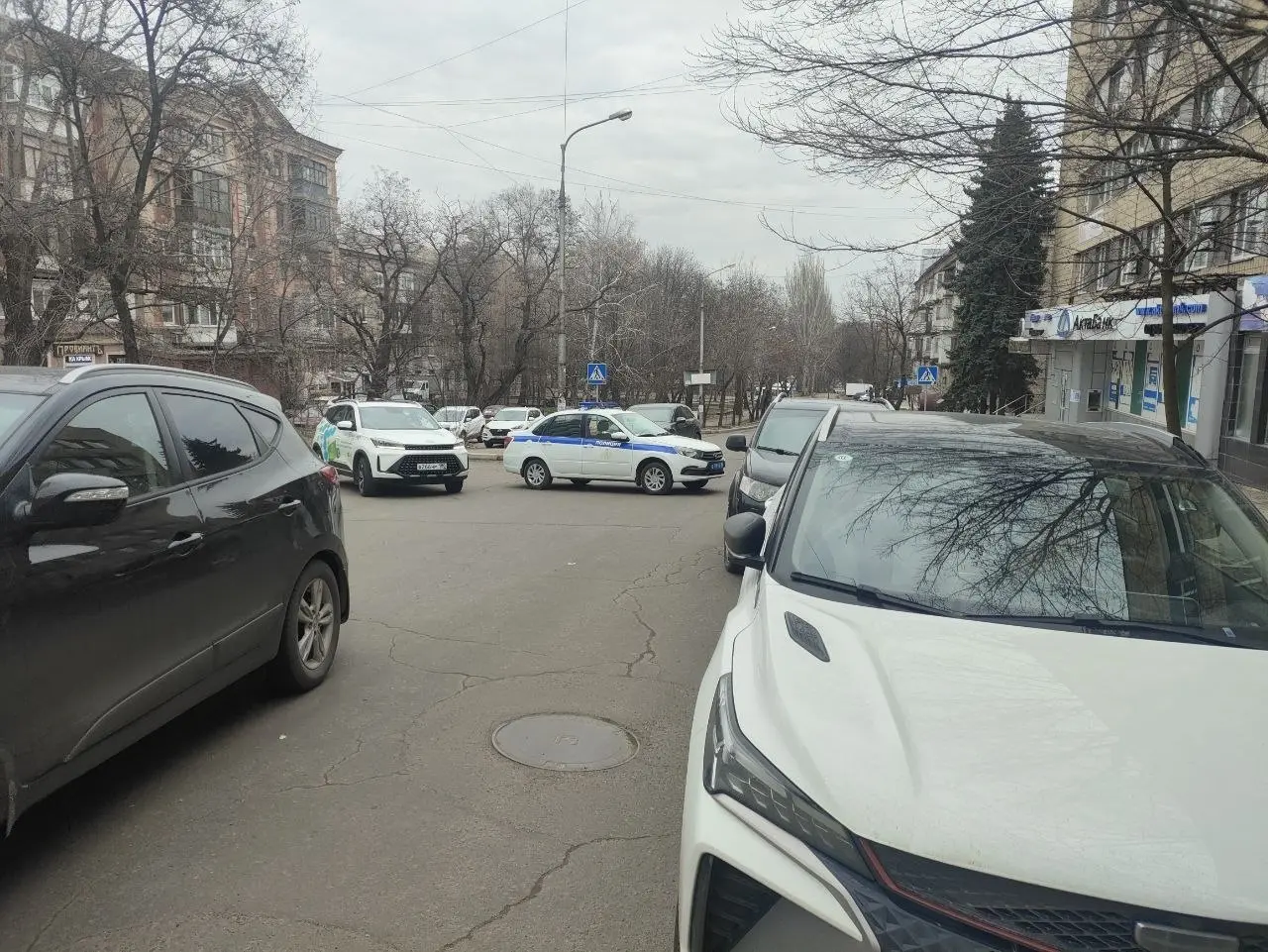 Театральный проспект, в сторону Челюскинцев не пускают) | Сетка — социальная сеть от hh.ru