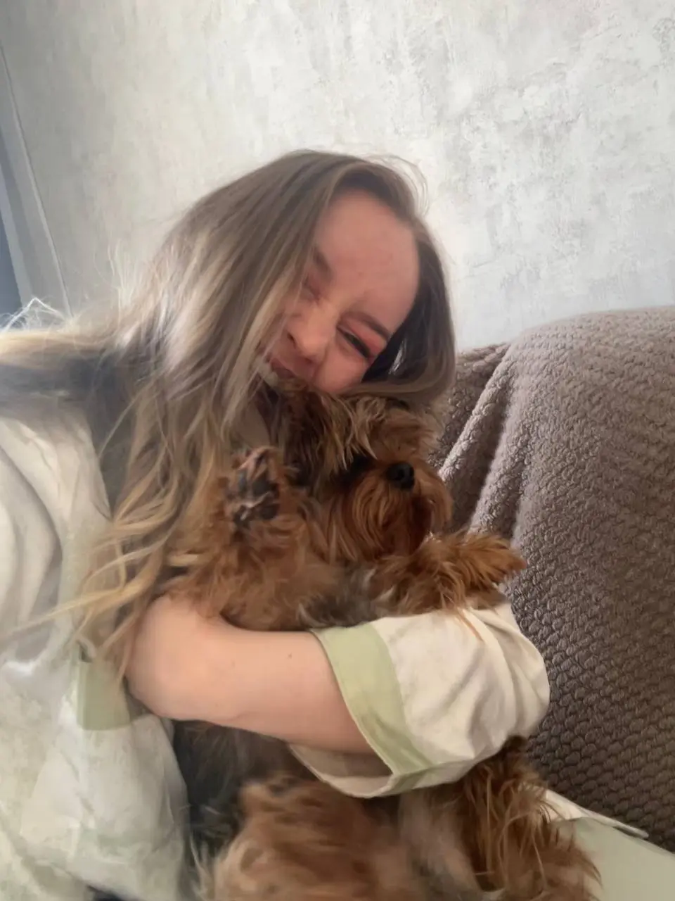 Доброе утро! Любуюсь этой рыжей мордашкой 🥰
Это пёс, на лечение которого мы потратили около 1 | Сетка — социальная сеть от hh.ru