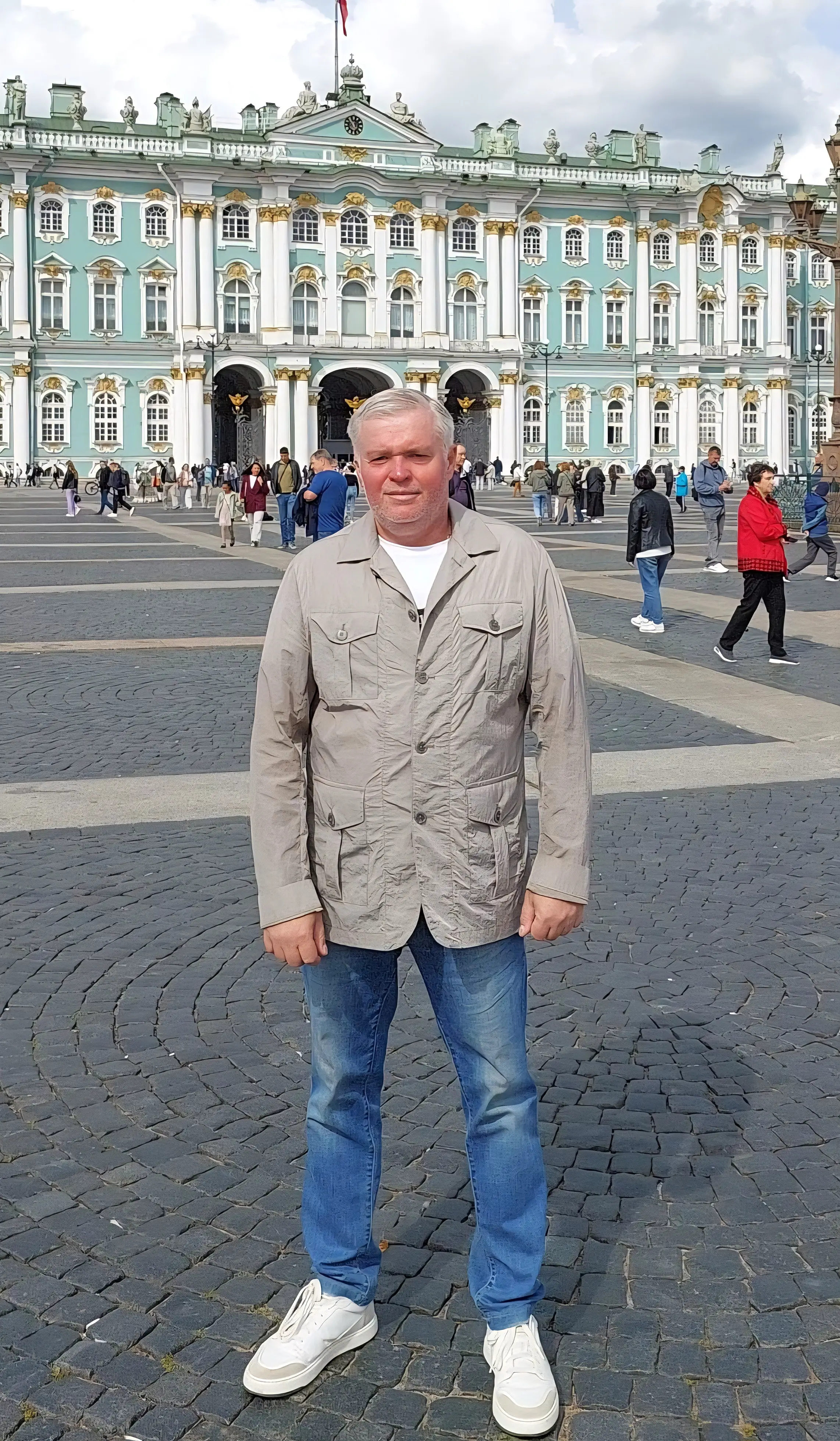 Дмитрий Астраханцев