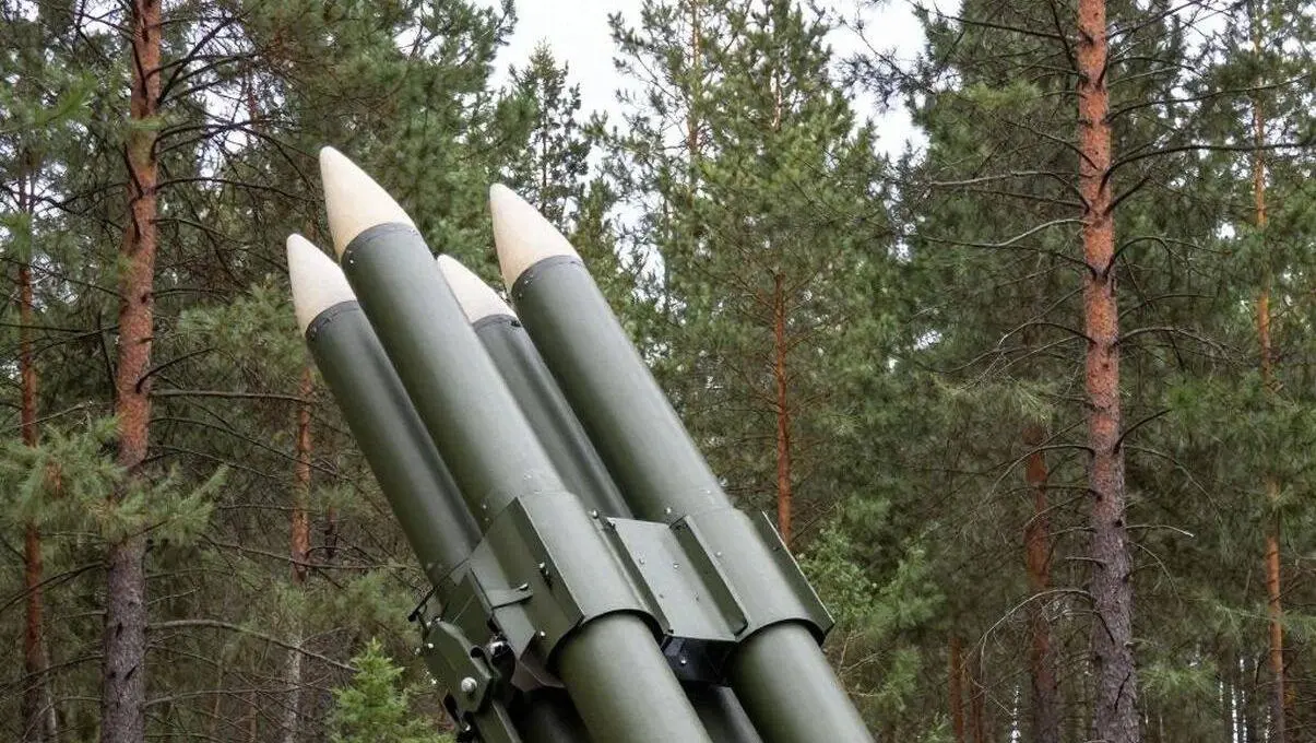 ⚡️ Небо Урала под защитой: что уже сделано и почему паниковать не стоит?
После заявления Сергея Шойгу о том, что Урал теперь в зоне досягаемости средств поражения, жители региона обеспокоились | Сетка — социальная сеть от hh.ru