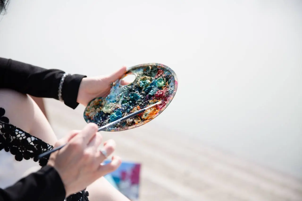 Друзья, приветствую и поздравляю всех с международным днём Цвета🎨🎨🎨 Помимо привычного для нас дня равноденствия 🌓
А какой у Вас любимый цвет? | Сетка — социальная сеть от hh.ru