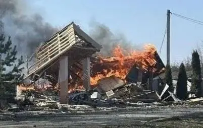Белгородская область. Под обстрел ВСУ попало здание почты. Погибли, по меньшей мере, 2 женщины. | Сетка — социальная сеть от hh.ru