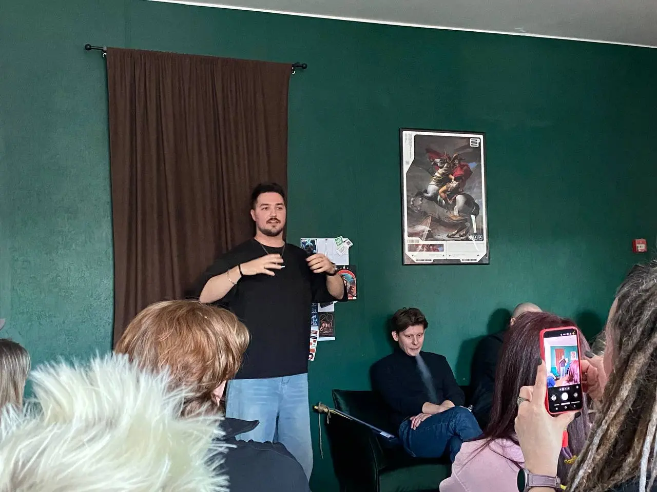 я теперь в питере, поэтому отсюда будет больше всяких дизайн-новостей и резюме с мероприятий) 💕
сегодня была встреча в офисе zapal
все происходило в формате открытого обсуждения, где любой мог перебит... | Сетка — социальная сеть от hh.ru