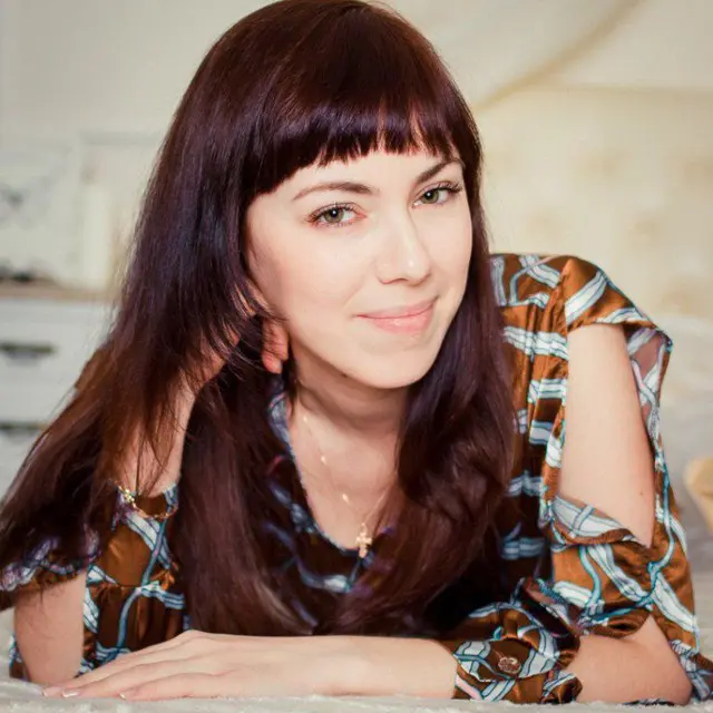 Анна Ракова