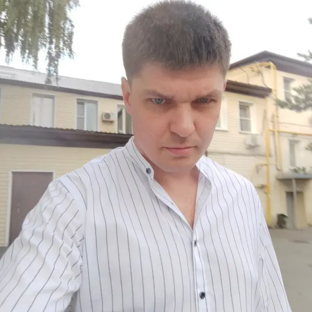 Виталий Сахаров