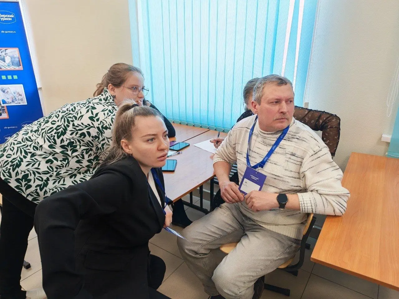 🚀 Не теория, а практика: студенты НКППиП освоили бережливое производство!
Группа студентов Новосибирского колледжа пищевой промышленности и переработки прошла курс от «Сибирского Гурмана» | Сетка — социальная сеть от hh.ru