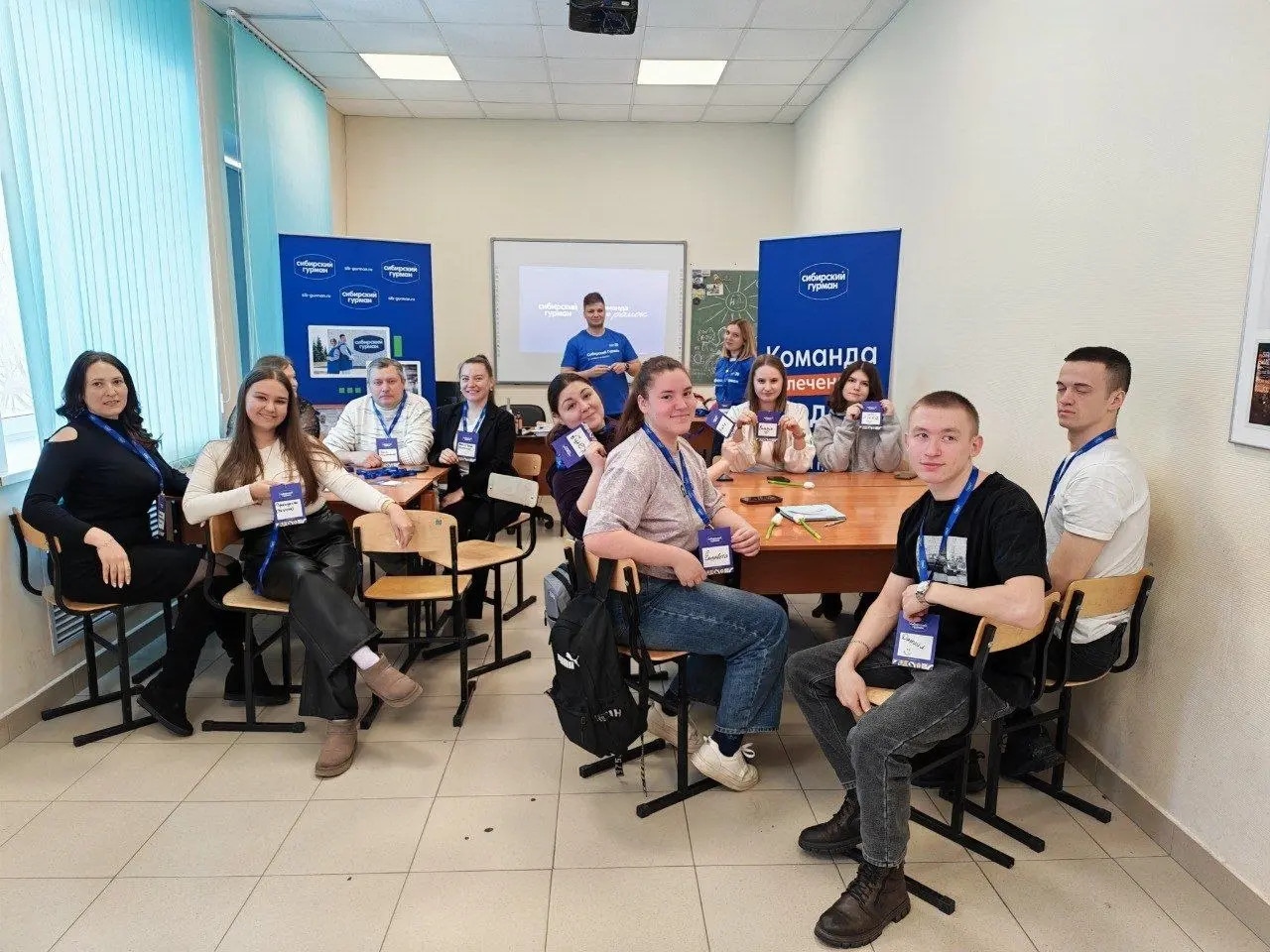 🚀 Не теория, а практика: студенты НКППиП освоили бережливое производство!
Группа студентов Новосибирского колледжа пищевой промышленности и переработки прошла курс от «Сибирского Гурмана» | Сетка — социальная сеть от hh.ru