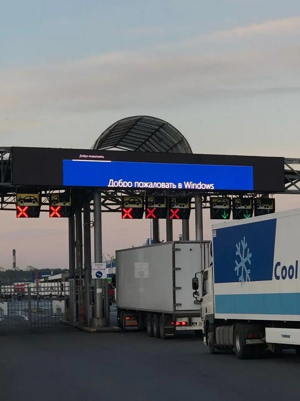 Свежие вакансии на сегодня
1. Web Designer
🔹 Компания: Clickise
🔹 Грейд: #junior #middle
🔹 Зарплата: 80-120 тыс ₽
🔹 Тип: #удаленно
🔹 Подробнее на Young&Junior
2. UX/UI дизайнер
🔹 Компания: Сараффан | Сетка — социальная сеть от hh.ru