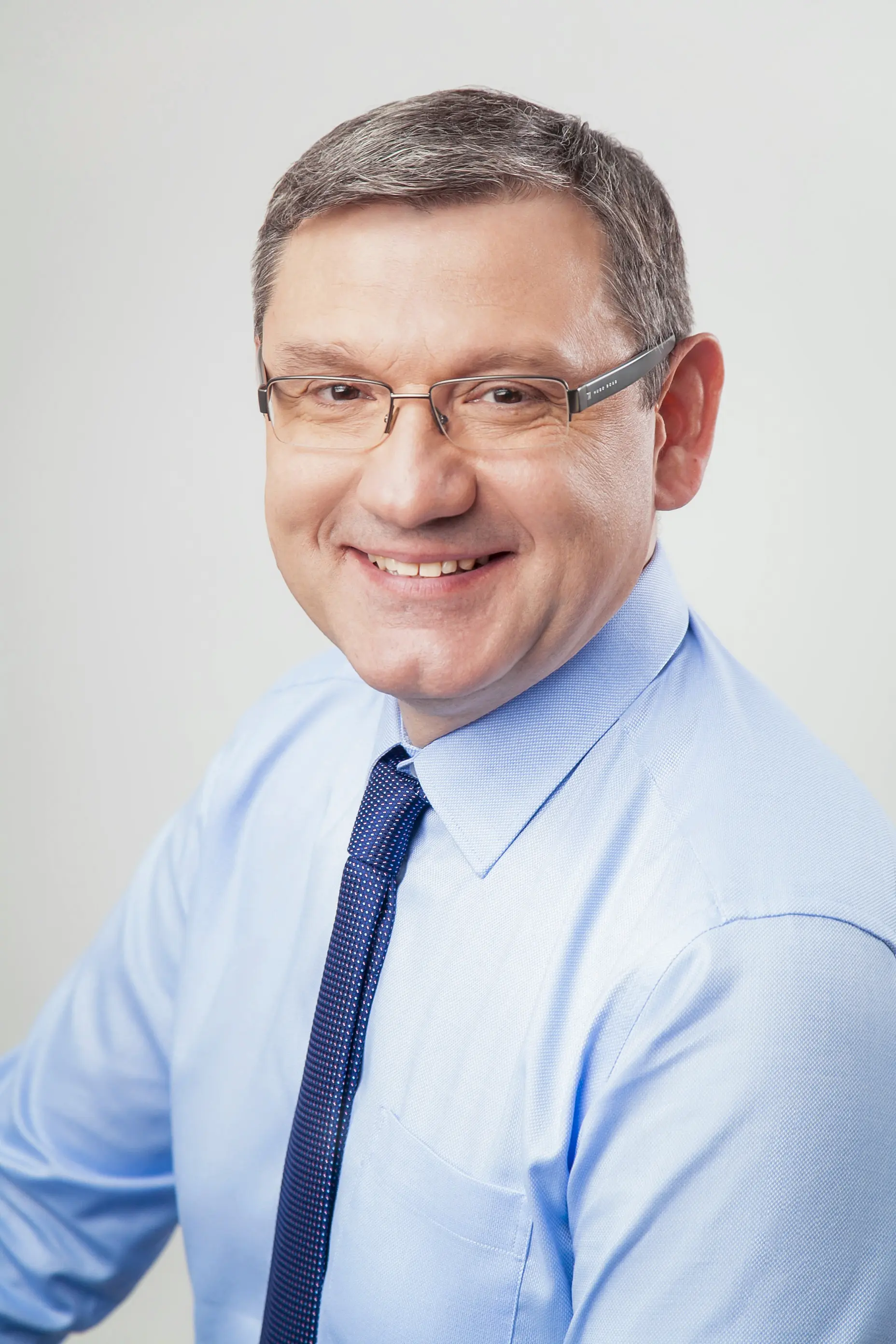 Александр Mилopадов