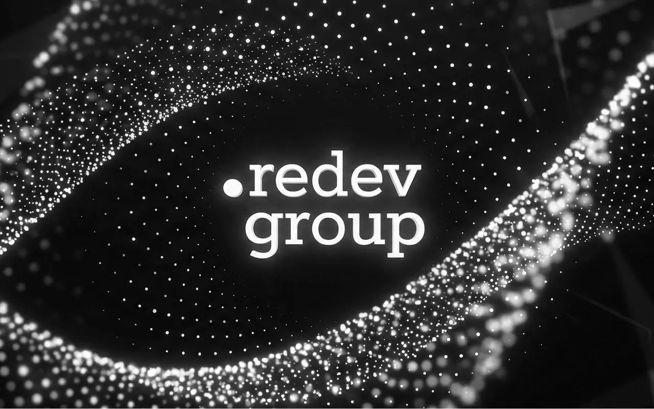 .redev строит группу компаний
теперь это не одна большую «универсальная» компания,
а набор специализированных компаний
первая M&A сделка прошла в начале года, теперь 49% Sette (тестирование и... | Сетка — социальная сеть от hh.ru