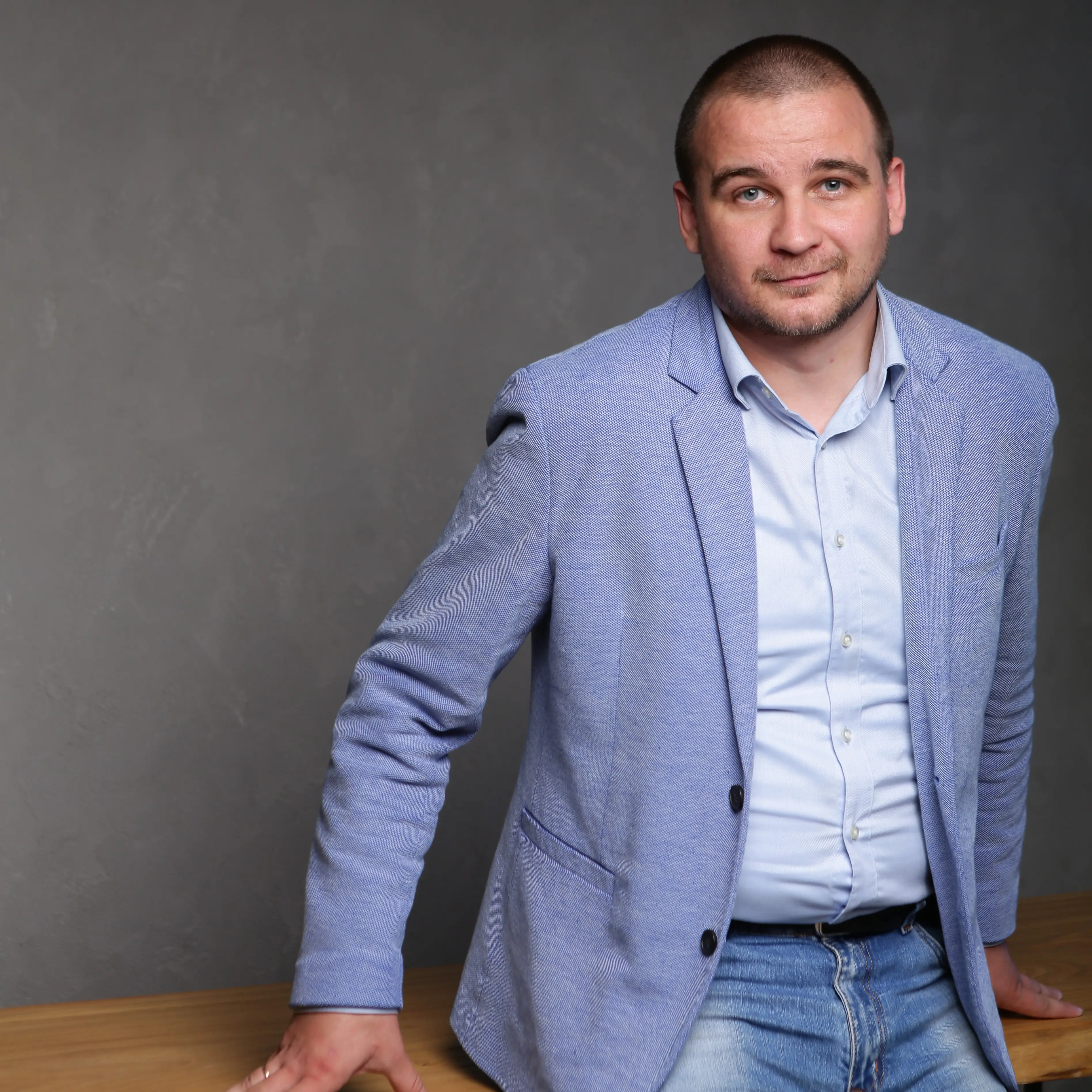 Александр Гребенников