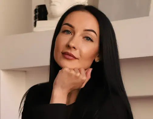 Илона Веселова