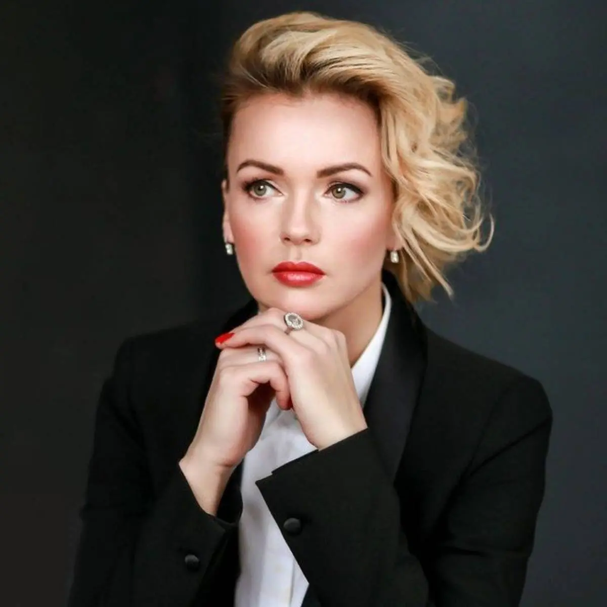 Евгения Иванова